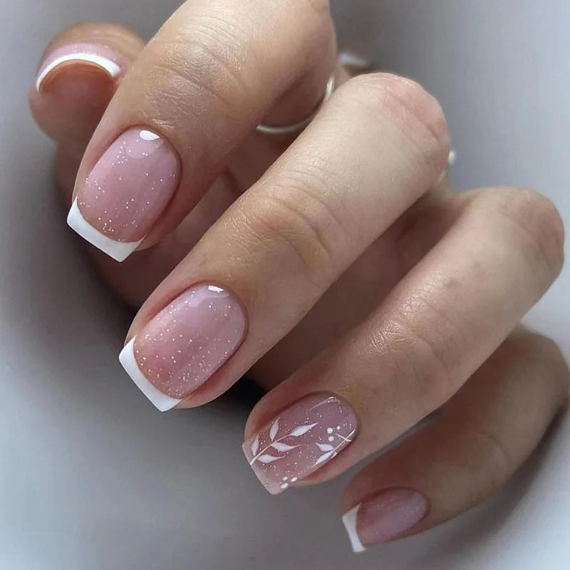 Naked Pink French White Side False Nails Short Simple Nail Beauty Press on Fake Nails Full Cover Artificial Nails Tips