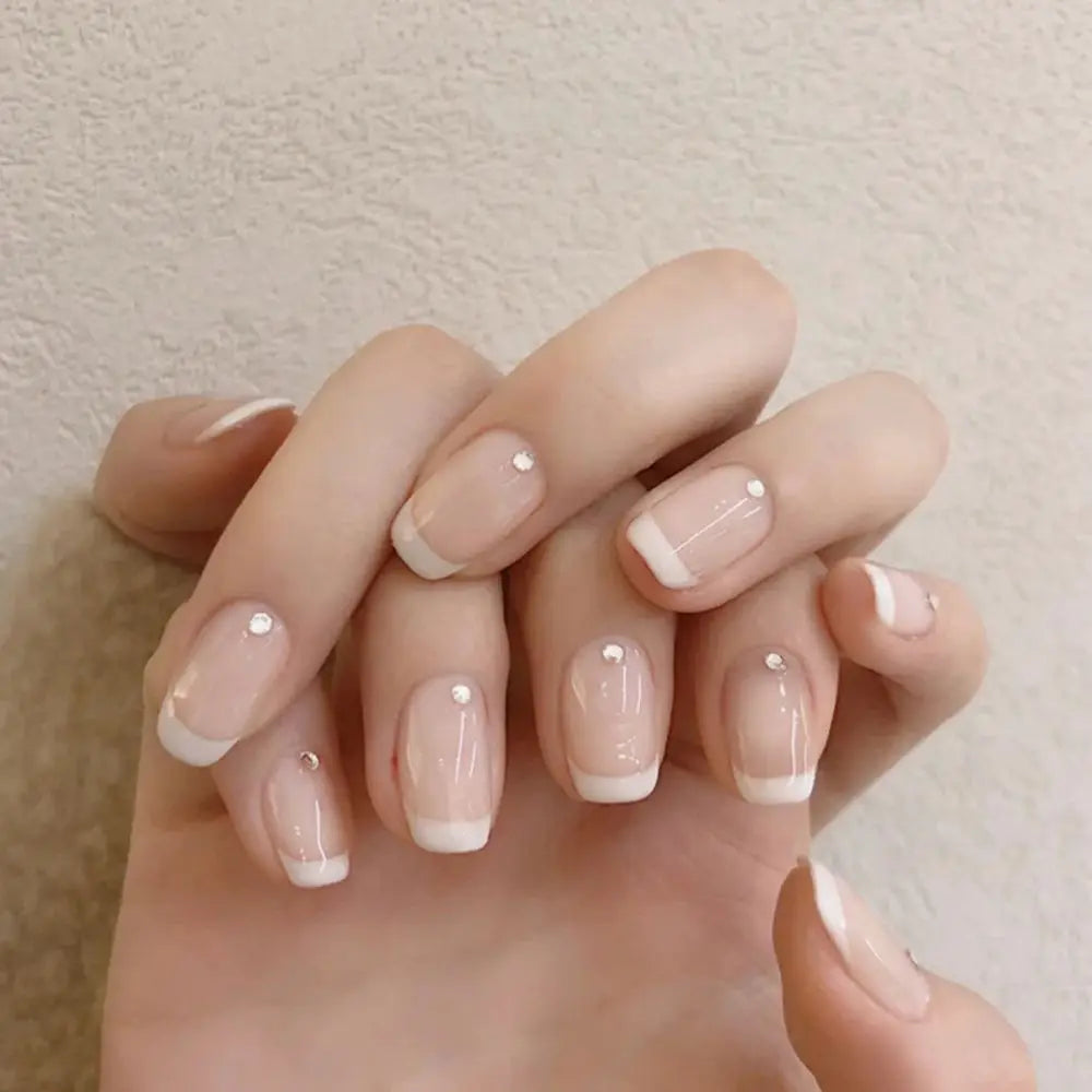 Naked Pink French White Side False Nails Short Simple Nail Beauty Press on Fake Nails Full Cover Artificial Nails Tips
