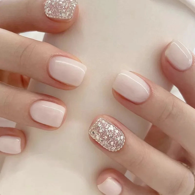 Naked Pink French White Side False Nails Short Simple Nail Beauty Press on Fake Nails Full Cover Artificial Nails Tips