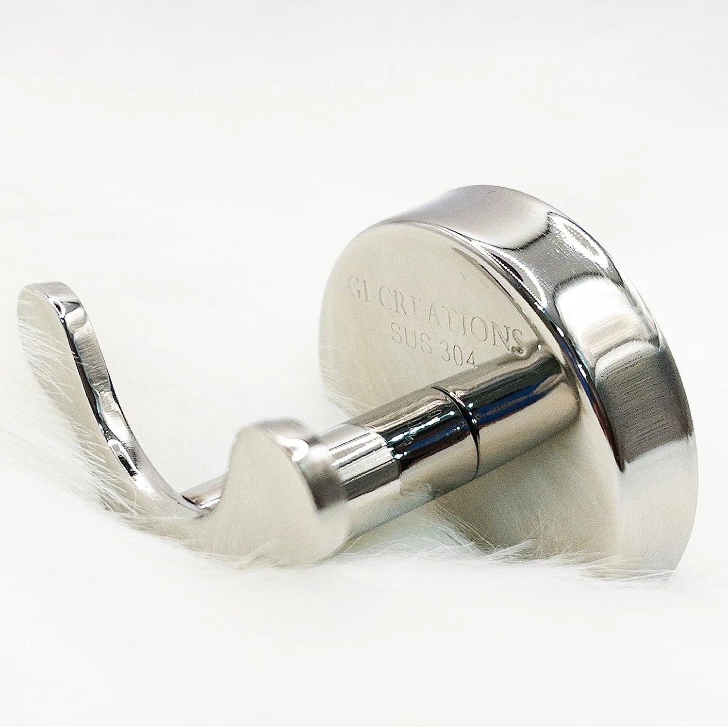 black hand towel holder
